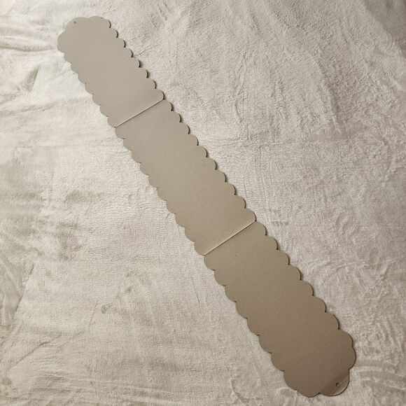 Vintage Christmas Cardboard Wall Decor with Santa and Snowmen - Picture 6 of 10